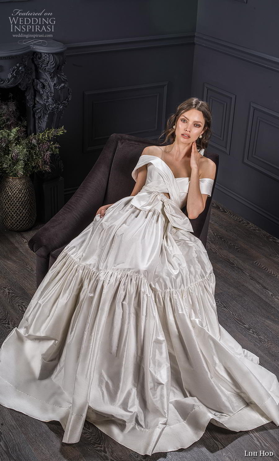 lihi hod spring 2020 bridal off the shoulder sweetheart neckline ruched bodice ruched skirt simple romantic ball gown a  line wedding dress short train (2) mv 