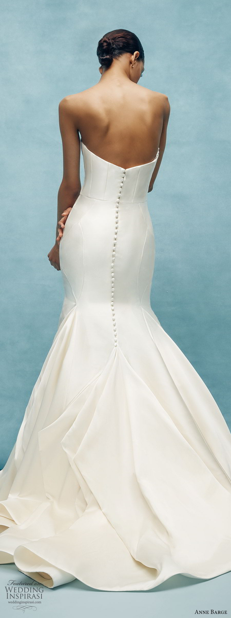 anne barge spring 2020 bridal strapless sweetheart fit flare mermaid wedding dress (8) clean minimal modern chapel train bv anne barge spring 2020 bridal strapless sweetheart fit flare mermaid wedding dress (8) clean minimal modern chapel train bv