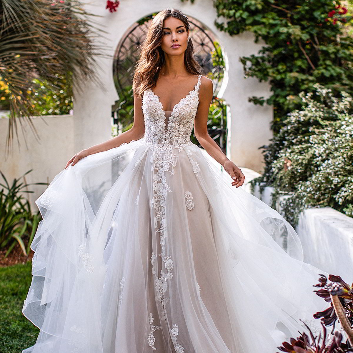 short tulle wedding dresses