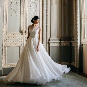 couture hayez 2020 bridal collection featured on wedding inspirasi thumbnail