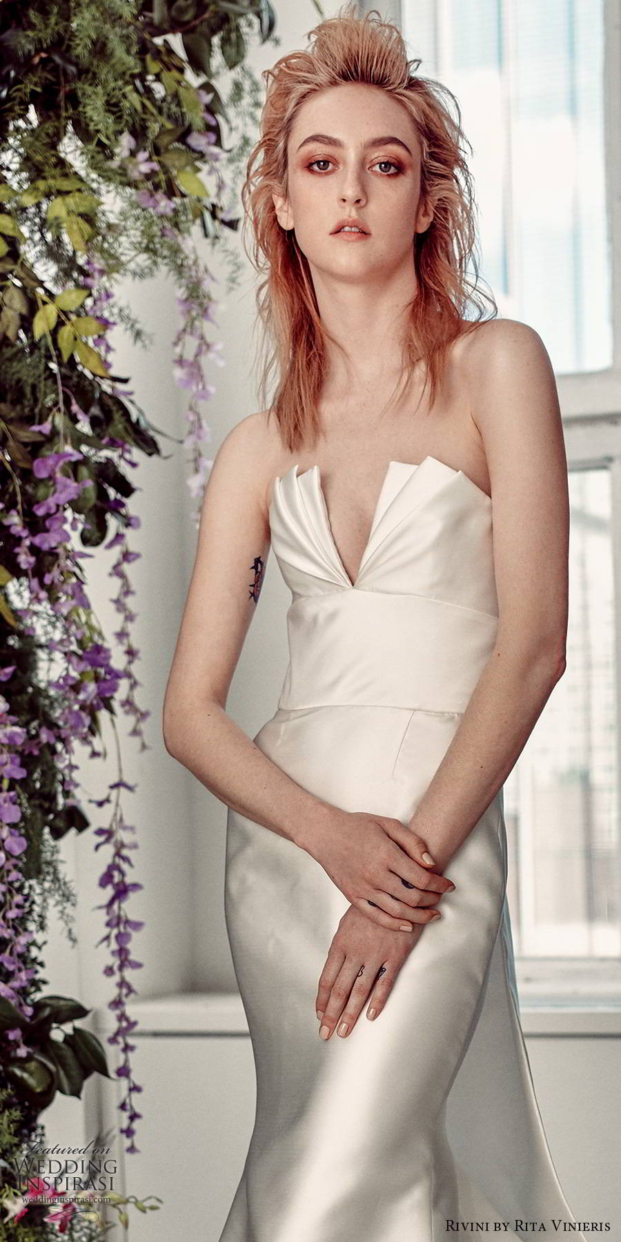rivini by rita vinieris spring 2020 bridal strapless crumbcatcher neckline minimally embellished clean elegant fit flare mermaid wedding dress chapel train (8) zv rivini by rita vinieris spring 2020 bridal strapless crumbcatcher neckline minimally embellished clean elegant fit flare mermaid wedding dress chapel train (8) zv