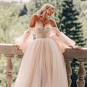 wedding dresses for september 2019