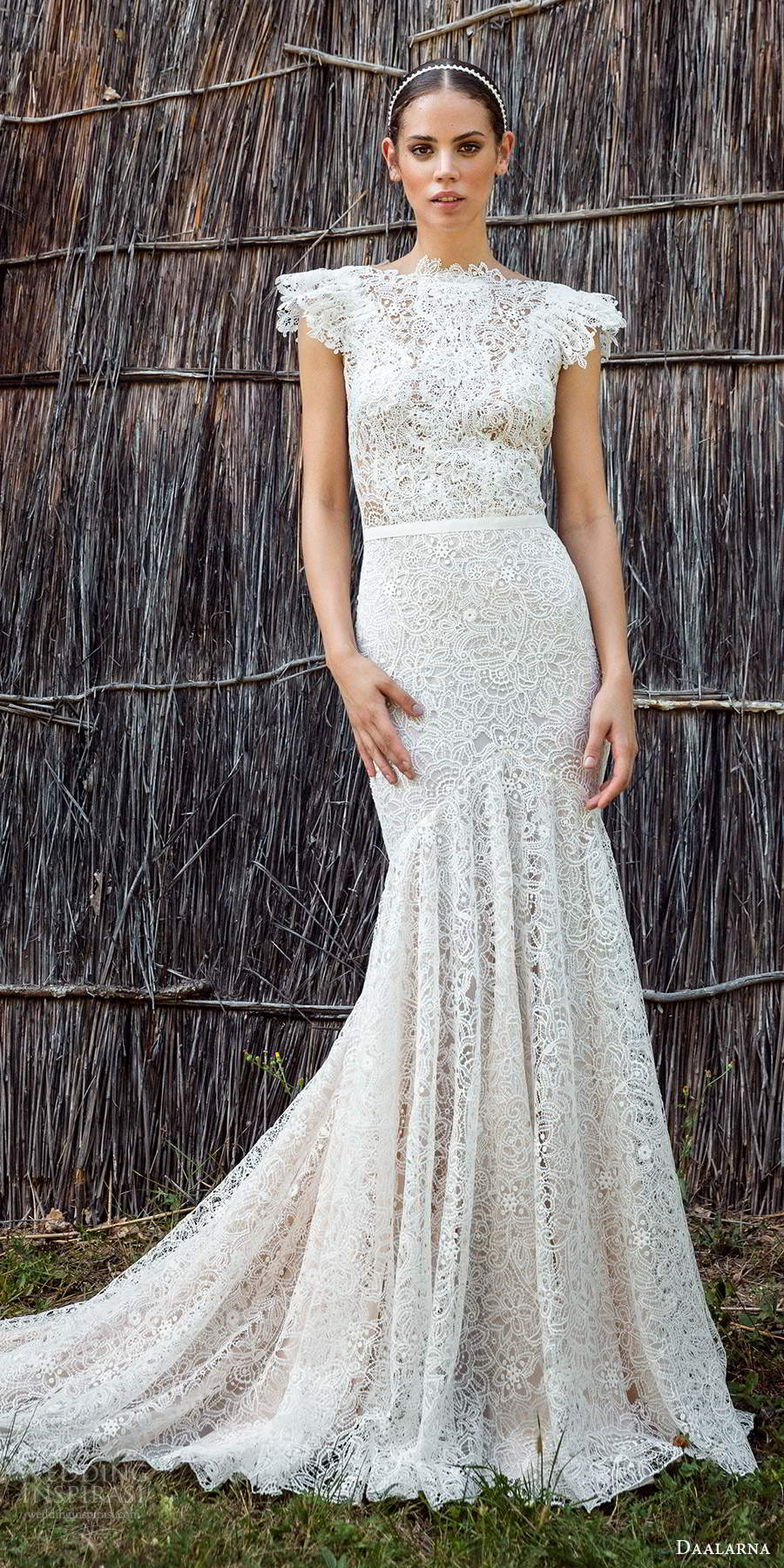 daalarna fall 2020 bridal flutter sleeves bateau neckline fully embellished lace fit flare mermaid wedding dress chapel train (4) mv daalarna fall 2020 bridal flutter sleeves bateau neckline fully embellished lace fit flare mermaid wedding dress chapel train (4) mv