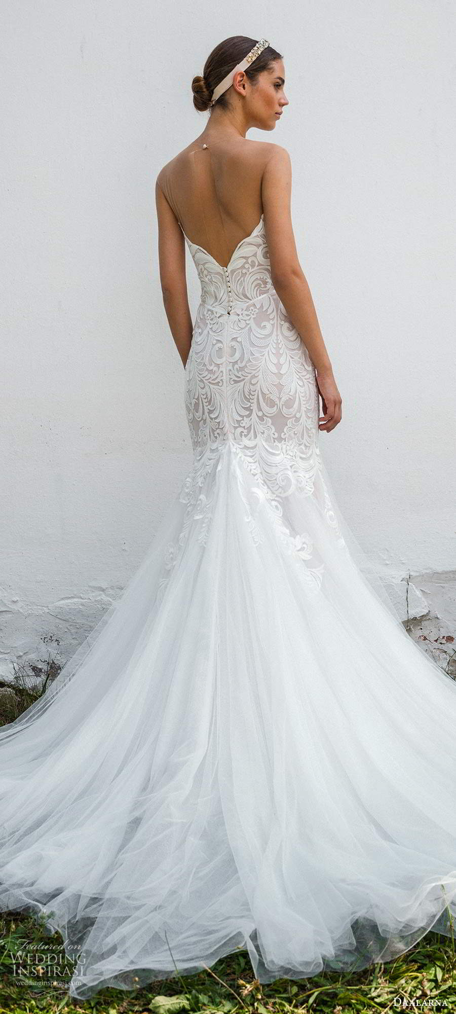 daalarna fall 2020 bridal sleeveless illusion jewel neck plunging v neckline embellished bodice fit flare mermaid wedding dress chapel train (5) bv daalarna fall 2020 bridal sleeveless illusion jewel neck plunging v neckline embellished bodice fit flare mermaid wedding dress chapel train (5) bv