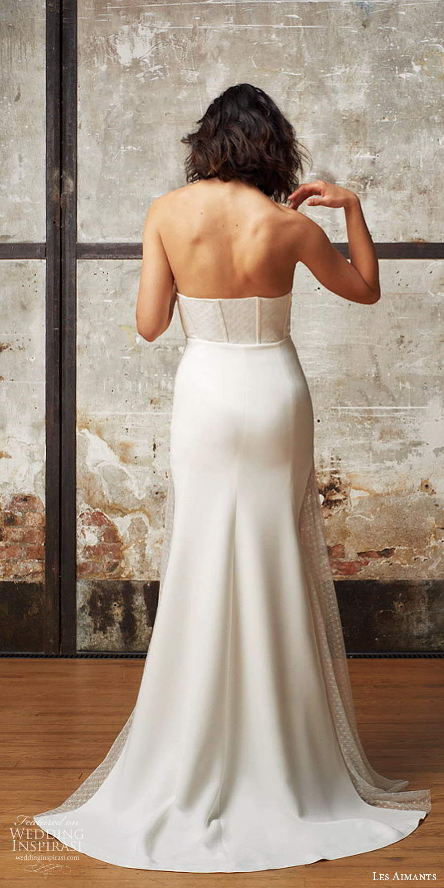 les aimants 2019 bridal strapless sweetheart neckline corset bodice clean minimalist sheath fit flare mermaid wedding dress chapel train (11) bv les aimants 2019 bridal strapless sweetheart neckline corset bodice clean minimalist sheath fit flare mermaid wedding dress chapel train (11) bv