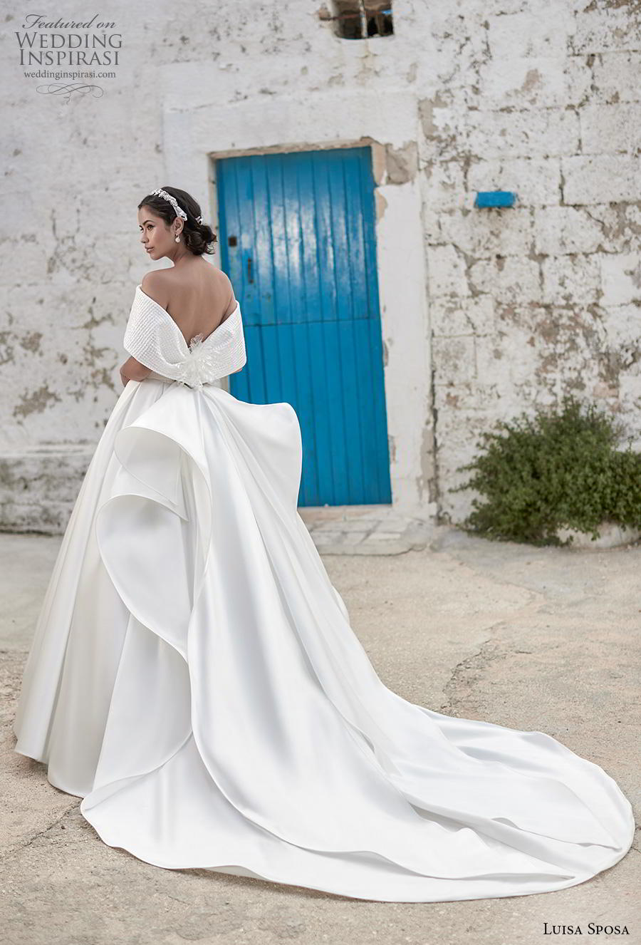 luisa sposa 2020 bridal off the should straight across neckline simple minimalist elegant a line wedding dress with pockets backless chapel train (4) bv luisa sposa 2020 bridal off the should straight across neckline simple minimalist elegant a line wedding dress with pockets backless chapel train (4) bv