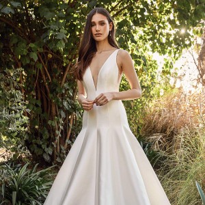 jenny yoo spring 2020 bridal collection features on wedding inspirasi thumbnail