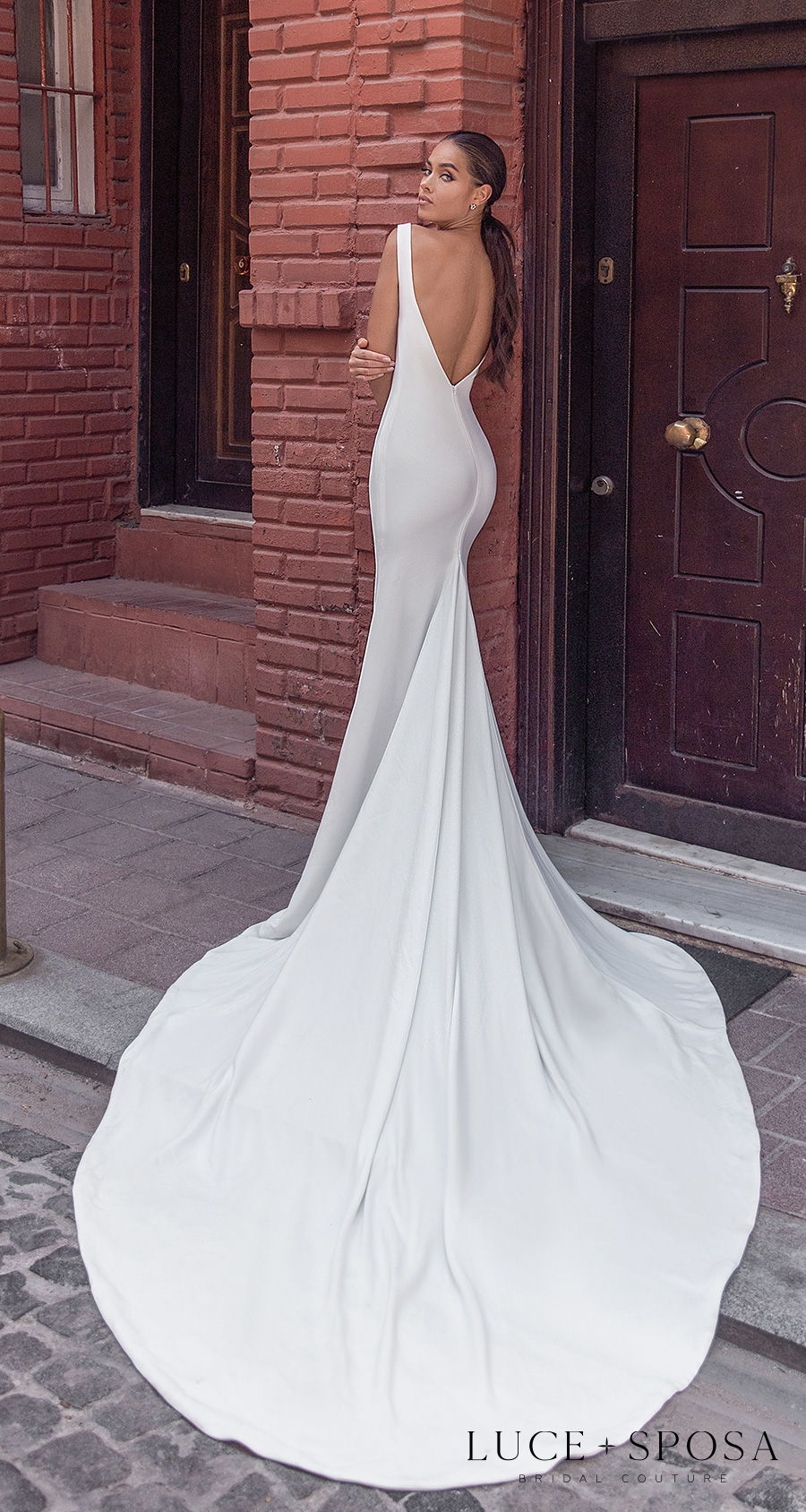 luce sposa s2021 istanbul bridal sleeveless deep v neck simple minimalist slit skirt elegant sheath wedding dress low v back chapel train (royalty) bv