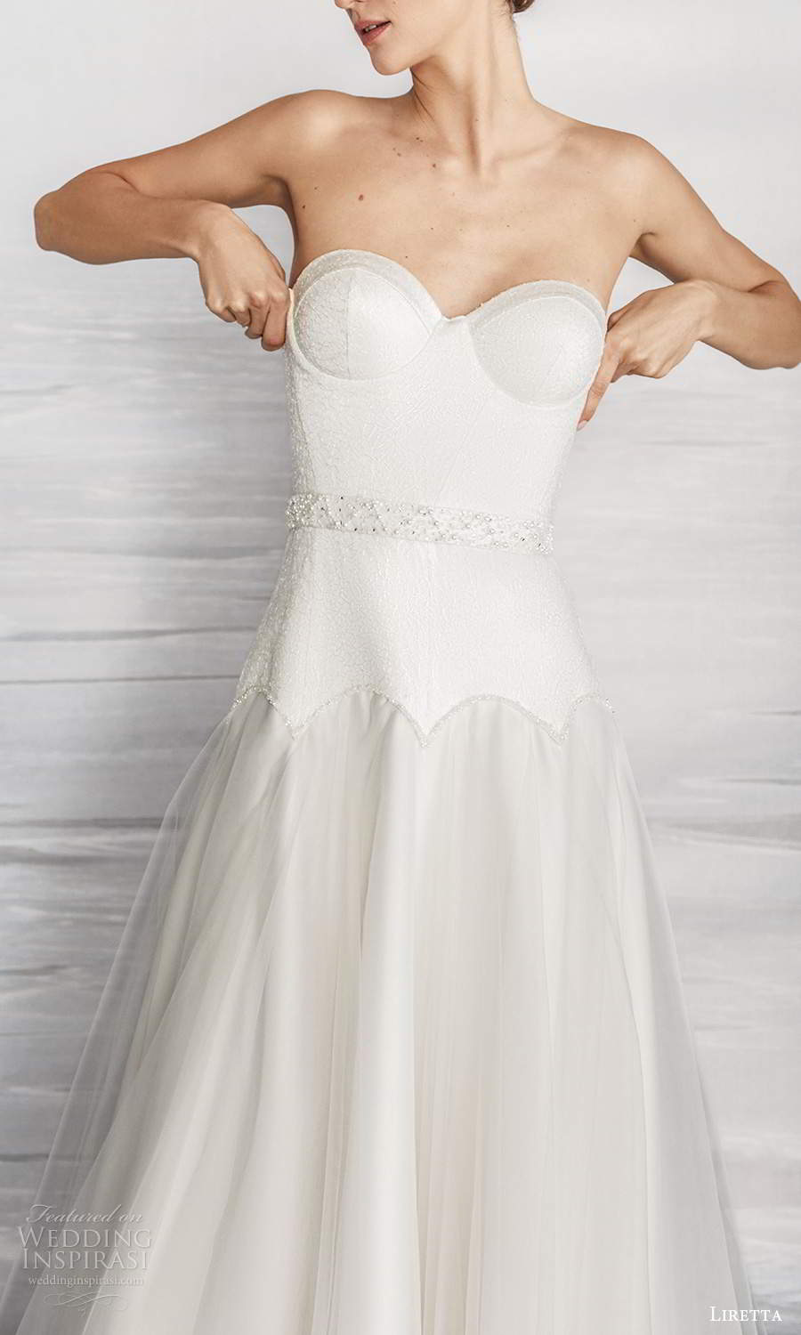 liretta 2021 bridal strapless sweetheart clean minimalist a line wedding dress chapel train (9) zv