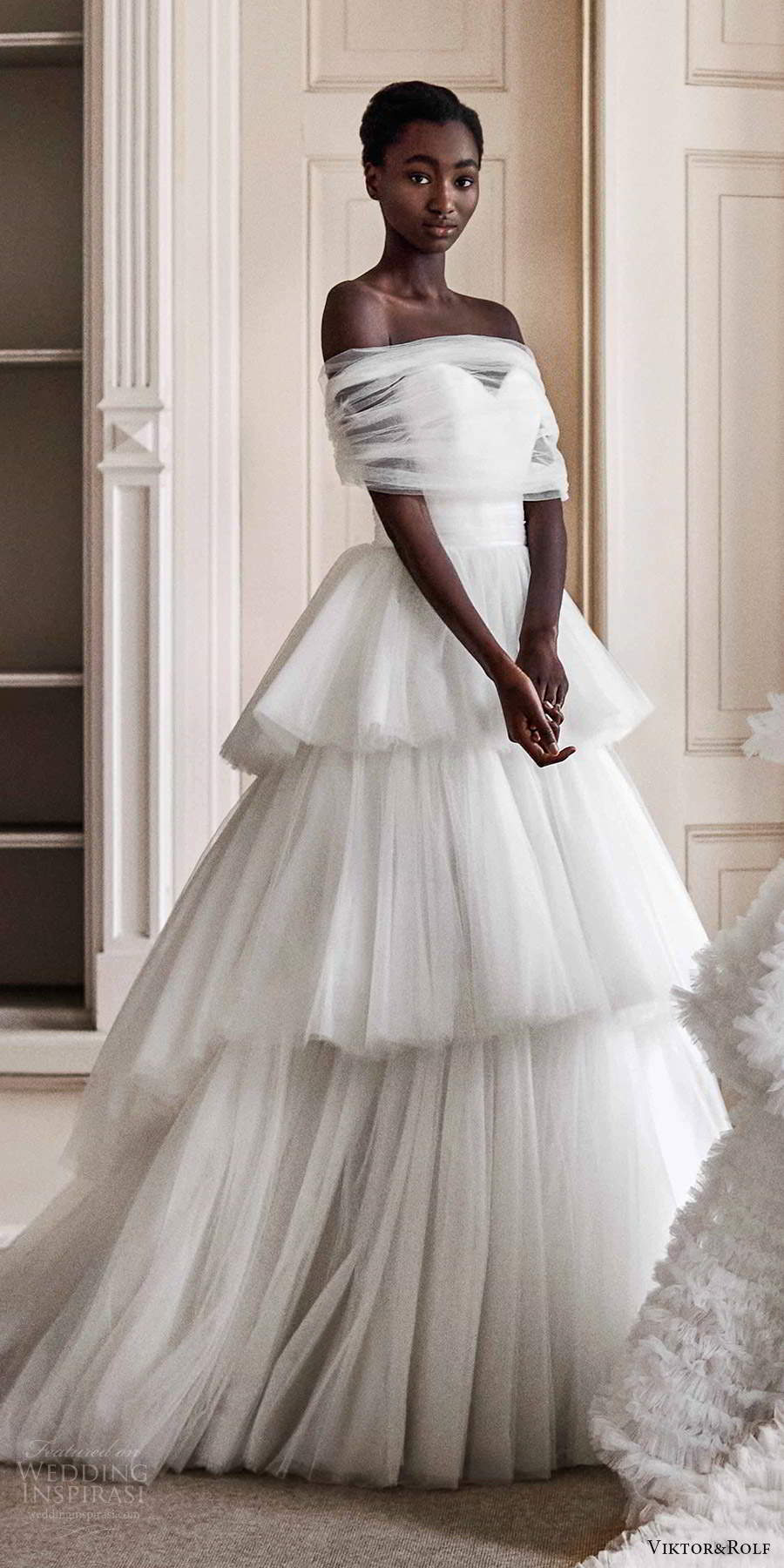 viktor rolf spring 2021 bridal strapless sweetheart tiered skirt ball gown wedding dress chapel train ruched tulle shrug (1) mv