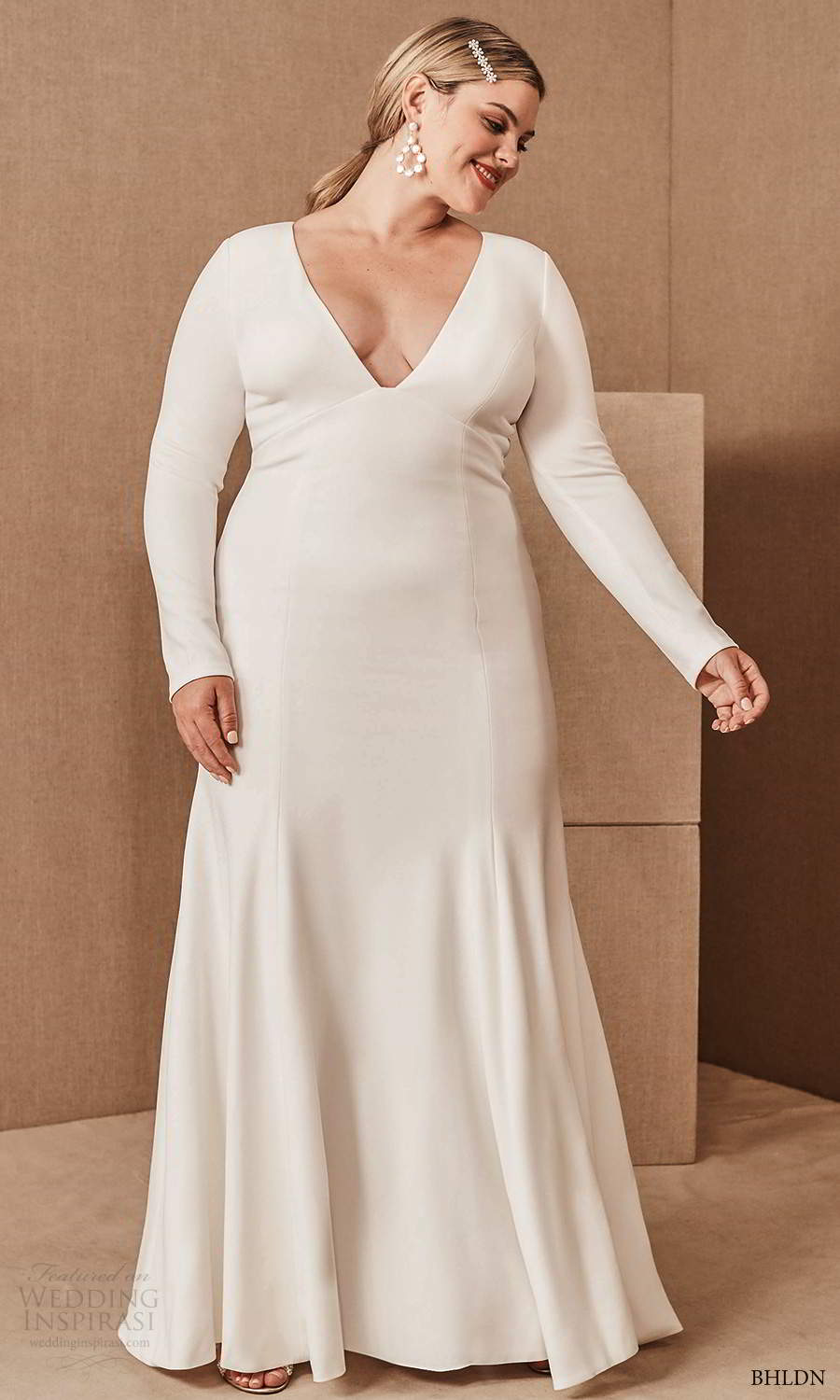 bhldn 2020 bridal plus size long sleeves v necklinen clean minimalist modified a line wedding dress chapel train (21) mv