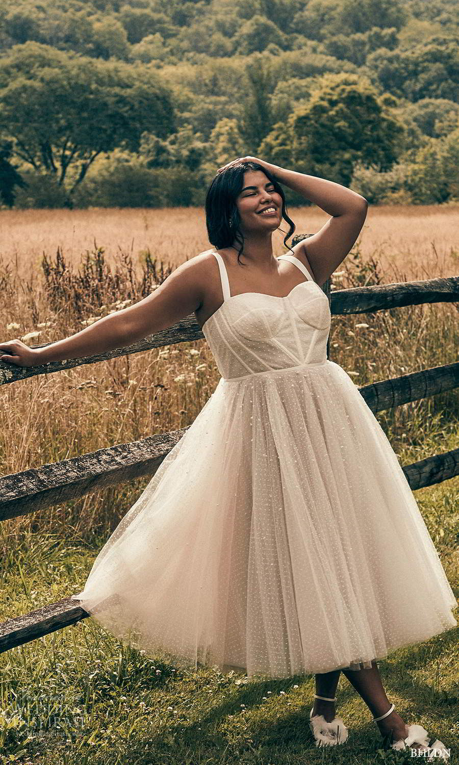 bhldn 2020 bridal plus size sleeveless straps semi sweethart dotted tulle a line tea length wedding dress (3) mv