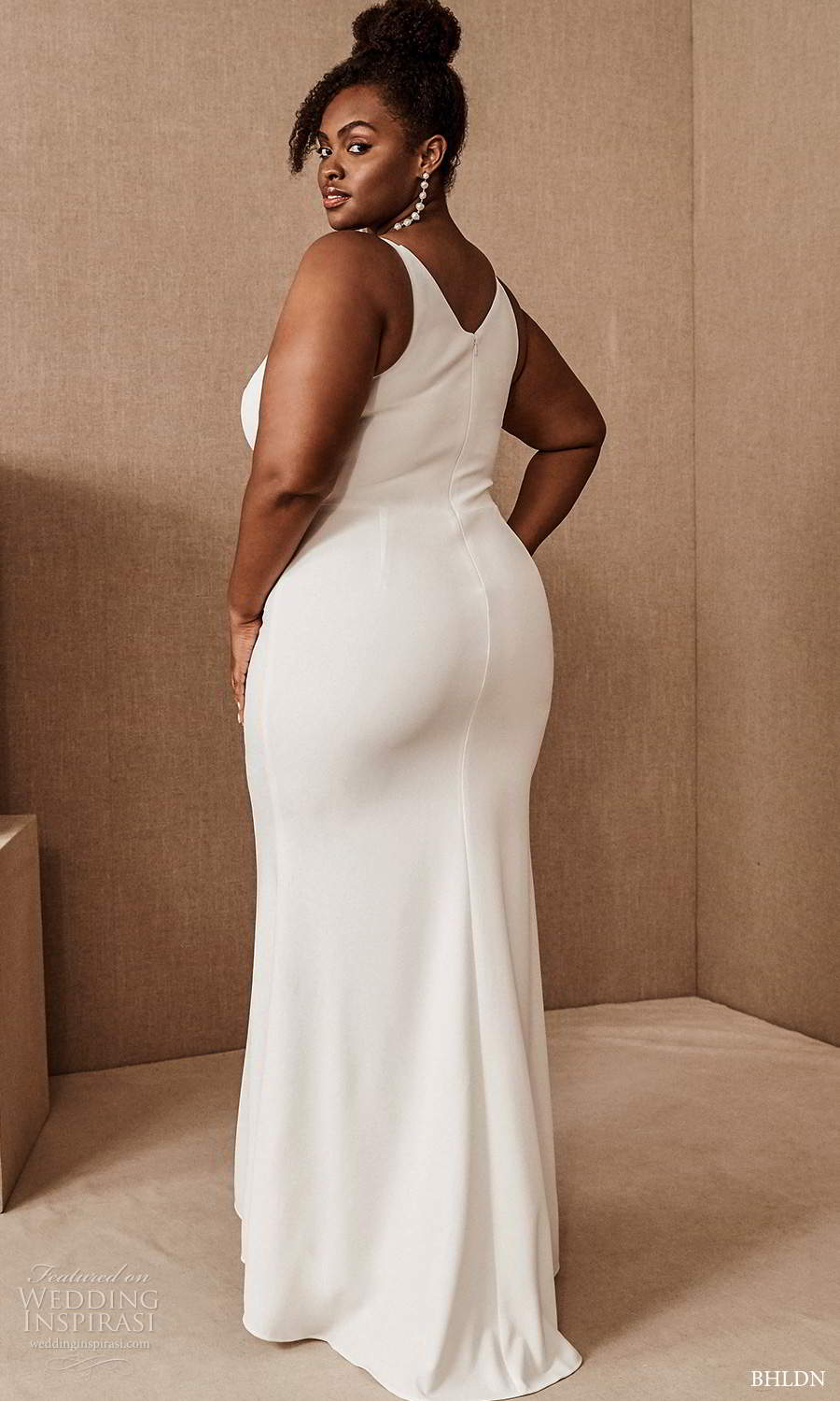 bhldn 2020 bridal plus size sleeveless thin straps v neckline clean minimalist sheath wedding dress sweep train (13) bv