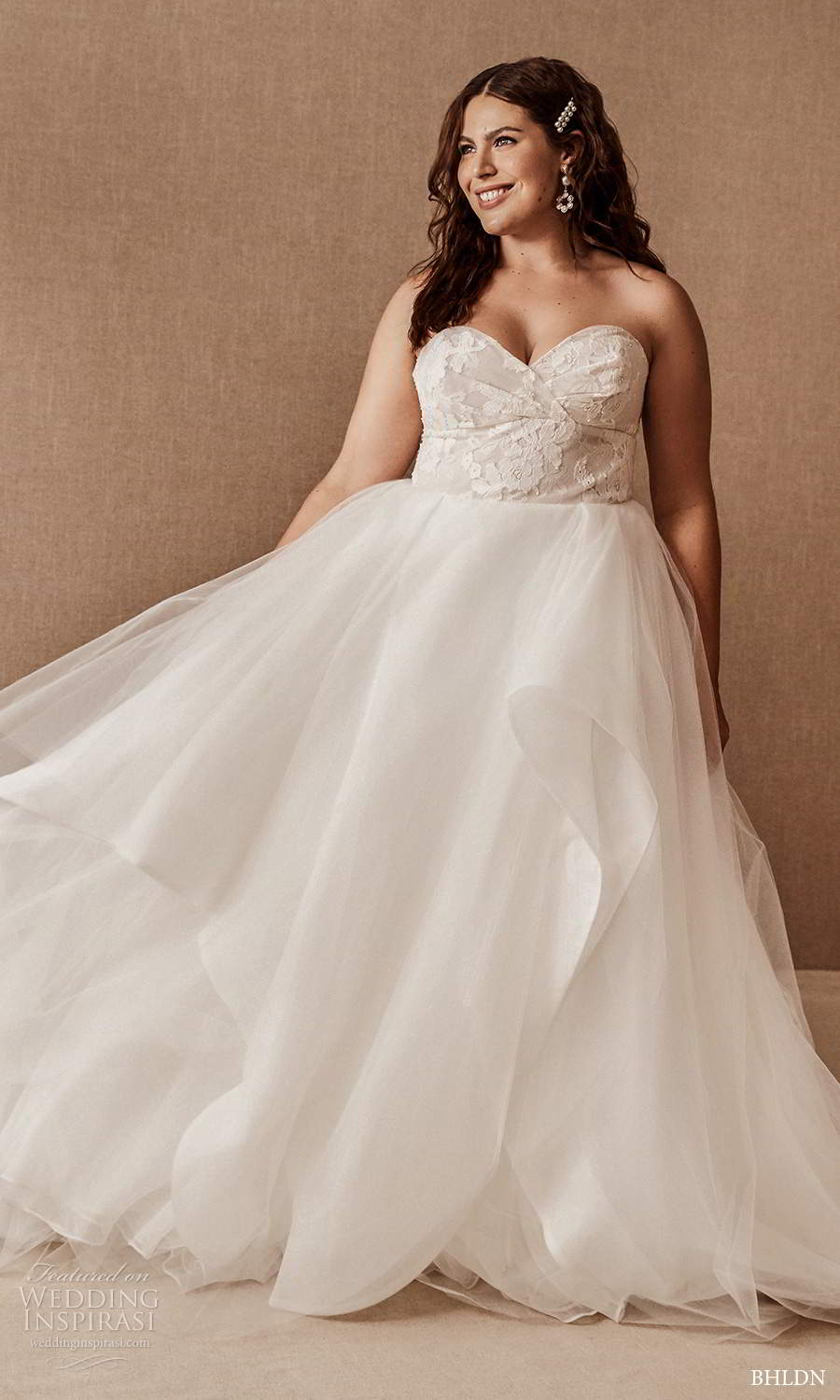 bhldn 2020 bridal plus size strapless sweetheart neckline embellished corset bodice a line ball gown wedding dress tiered skirt (14) mv