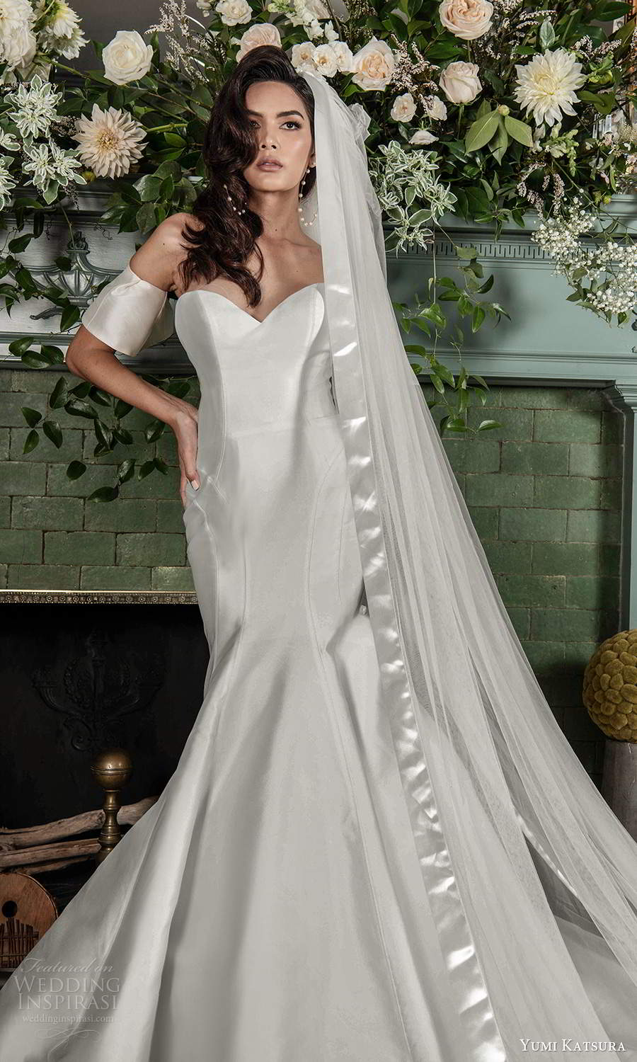 yumi katsura fall 2021 bridal detached short sleeves strapless sweethaertneckline clean minmalist fit flare mermaidn wedding dress chapel train (10) zv yumi katsura fall 2021 bridal detached short sleeves strapless sweethaertneckline clean minmalist fit flare mermaidn wedding dress chapel train (10) zv