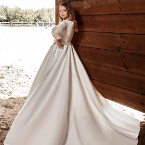 ariamo 2021 plus bridal half sleeves plunging v necklnie embellished bodice clean skirt a line ball gown wedding dress chapel train (5) bv