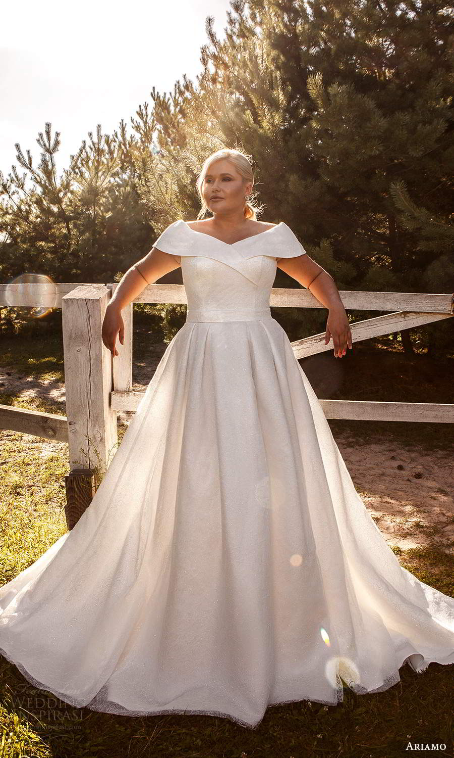 ariamo 2021 plus bridal off shoulder short sleeves cross over v neckline corset bodice minimalist a line ball gown wedding dress chapel train (6) mv