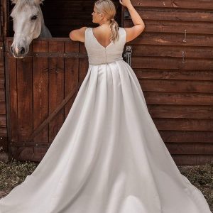 ariamo 2021 plus bridal sleeveless thick straps plunging v neckline embellished bodice a line ball gown wedding dress chapel train (11) bv