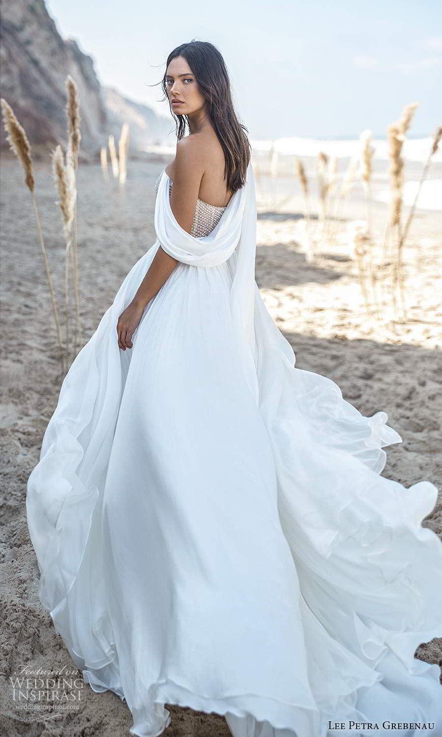 lee petra grebenau 2021 bridal sleeveless one shoulder straps asymmetric sweetheart neckline ruched bodice a line wedding dress slit skirt (12) bv lee petra grebenau 2021 bridal sleeveless one shoulder straps asymmetric sweetheart neckline ruched bodice a line wedding dress slit skirt (12) bv