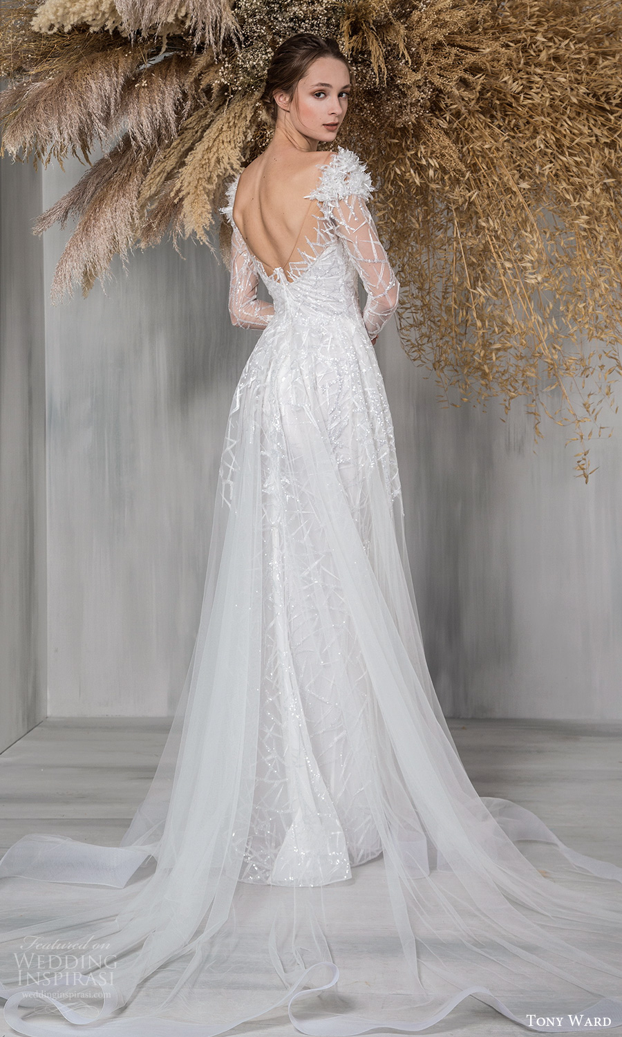 tony ward 2021 bridal long sleeves off shoulder sweetheart neckline fully embellished a line ball gown wedding dress chapel train (12) bv tony ward 2021 bridal long sleeves off shoulder sweetheart neckline fully embellished a line ball gown wedding dress chapel train (12) bv