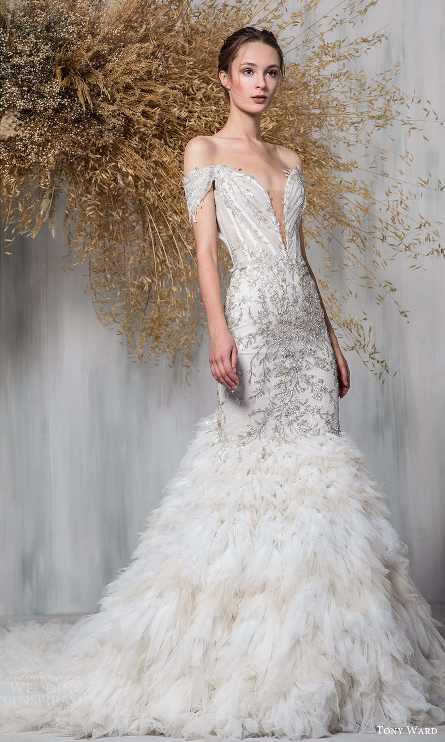 tony ward 2021 bridal off shoulder straps plunging sweetheart neckline fully embellished a line wedding dress chapel train (22) mv tony ward 2021 bridal off shoulder straps plunging sweetheart neckline fully embellished a line wedding dress chapel train (22) mv