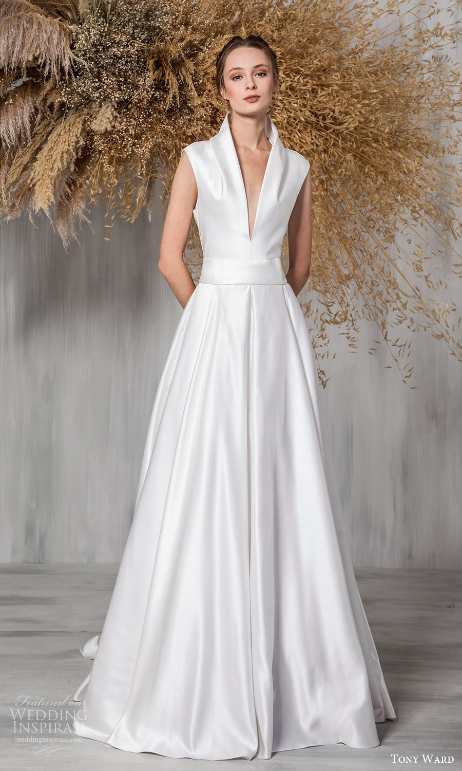 tony ward 2021 bridal sleeveless plunging v neckline clean mininalist a line wedding dress chapel train (7) mv