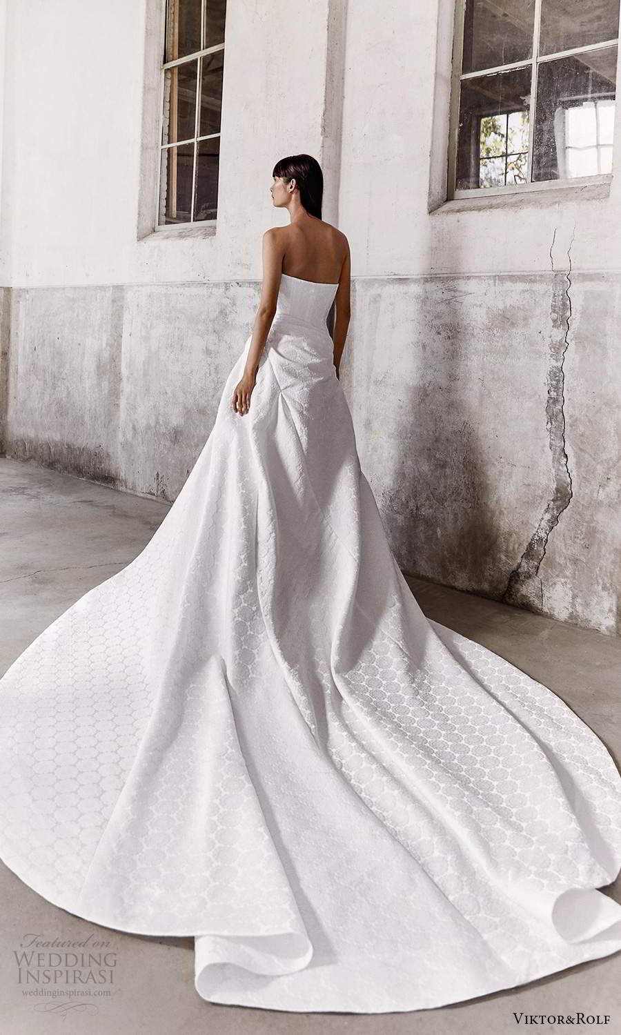 viktor and rolf fall 2021 bridal strapless straight across neckline clean modern a line ball gown wedding dress slit skirt chapel train (8) bv