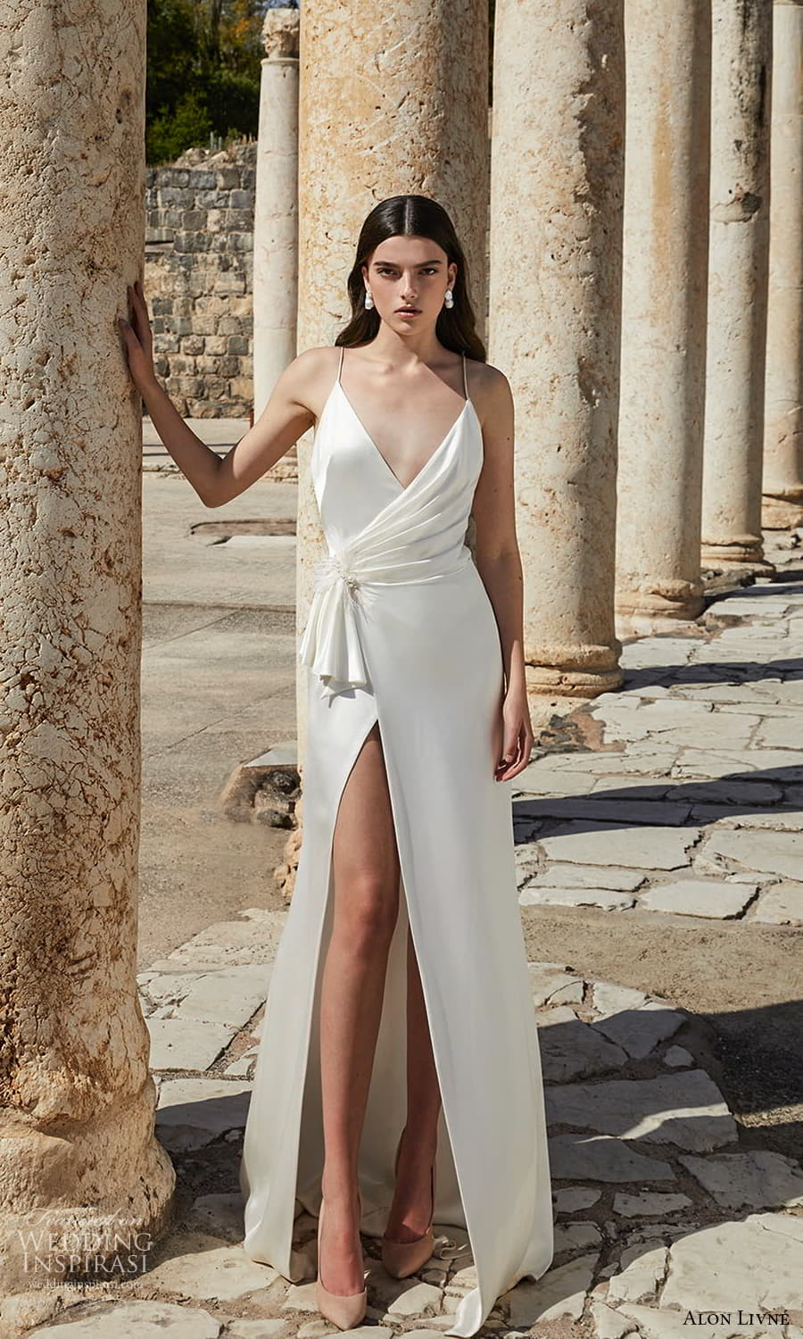 alon livne 2021 bridal sleeveless thin straps surplice v neckline clean minimalist sheath wedding dress slit skirt (5) mv alon livne 2021 bridal sleeveless thin straps surplice v neckline clean minimalist sheath wedding dress slit skirt (5) mv