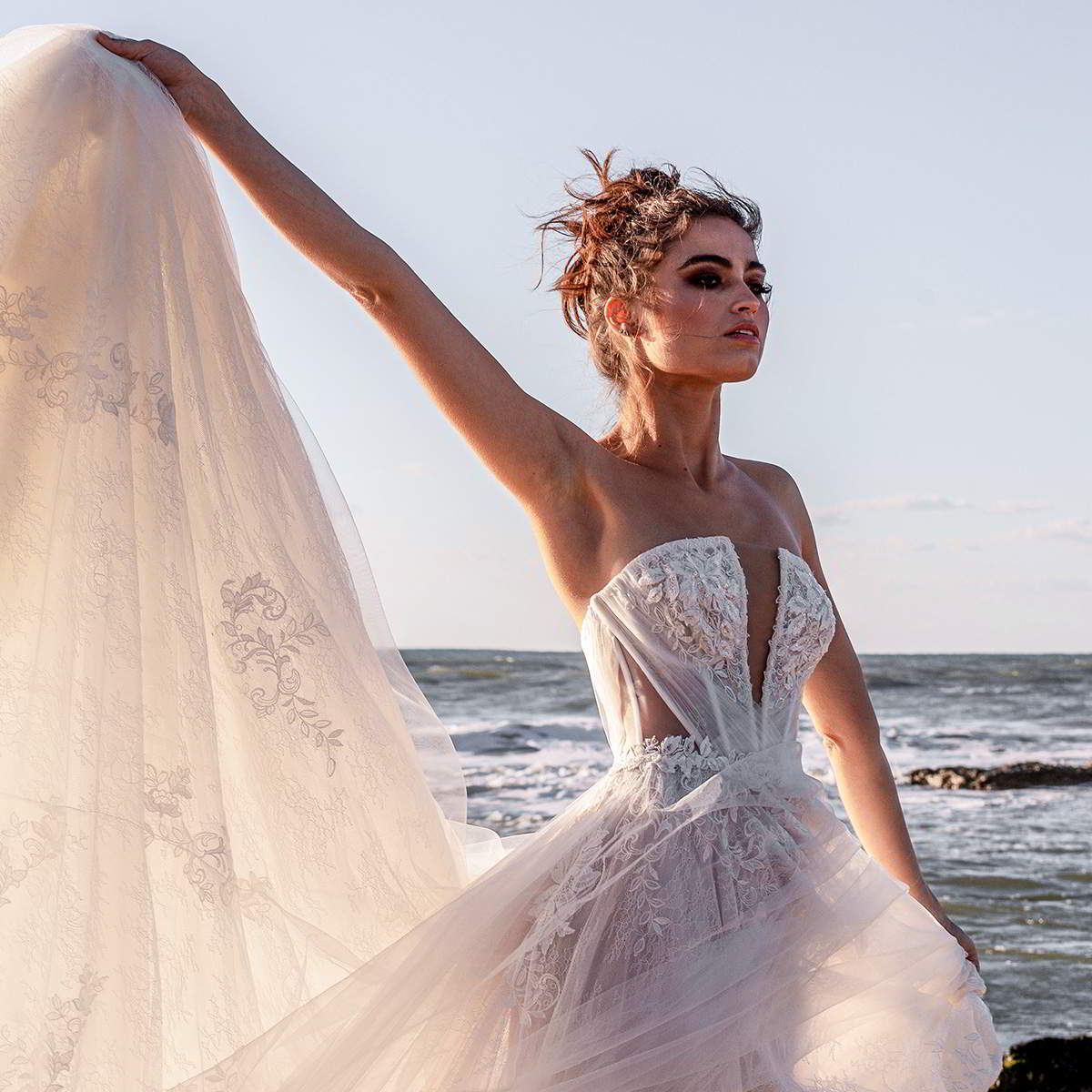 yaniv persy 2021 bridal collection featured on wedding inspirasi thumbnail