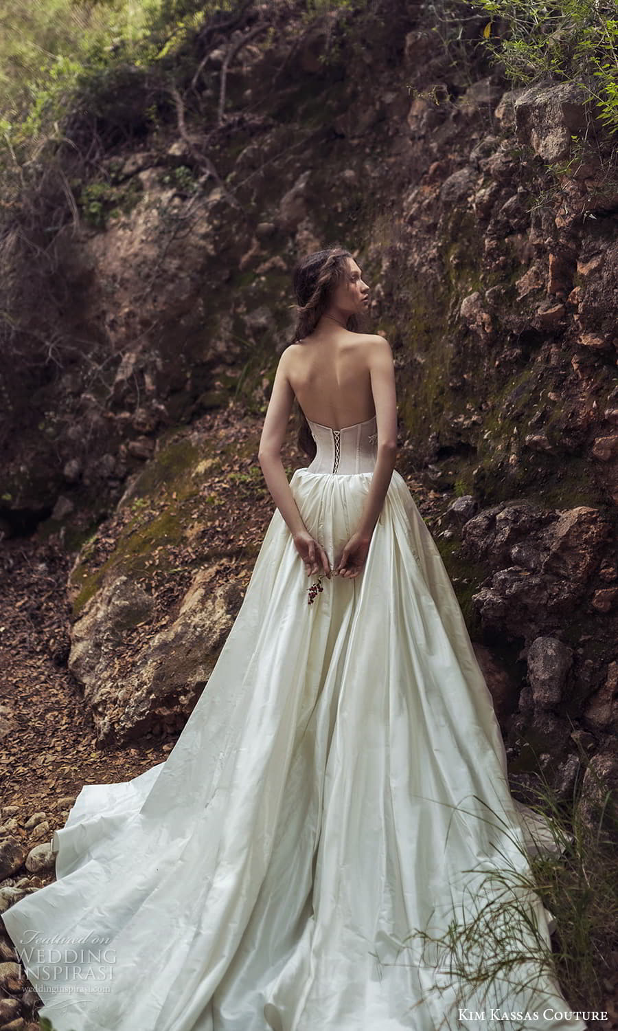 kim kassas spring 2022 bridal strapless scoop neckline embellished corset bodice a line wedding dress slit skirt chapel train (2) bv kim kassas spring 2022 bridal strapless scoop neckline embellished corset bodice a line wedding dress slit skirt chapel train (2) bv