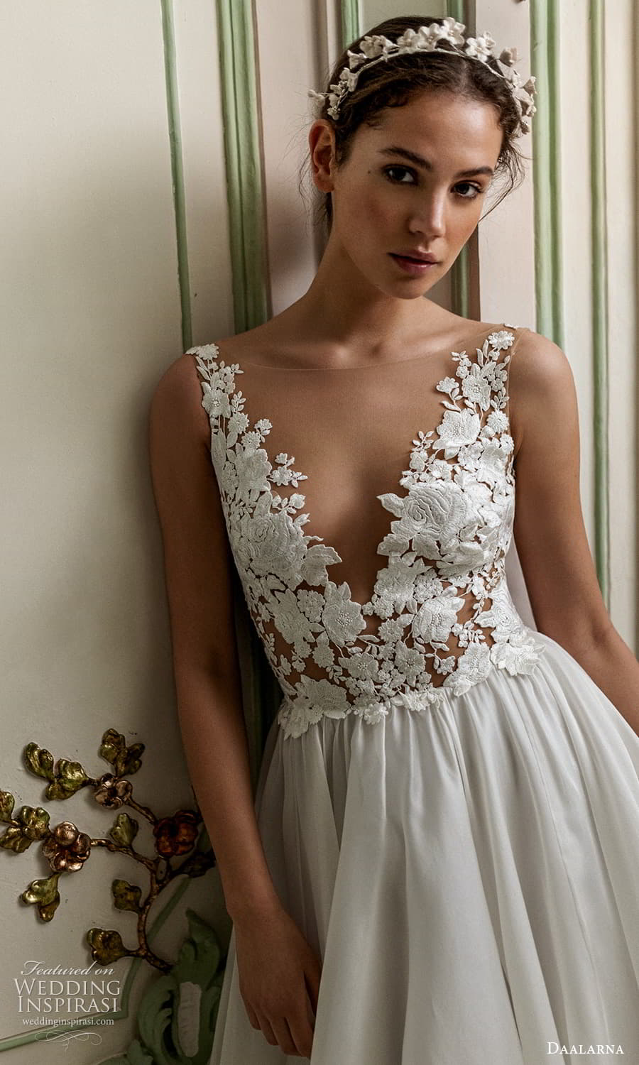 daalarna spring 2022 bridal sleeveless v neckline embellished bodice clean skirt a line wedding dress chapel train (2) zv daalarna spring 2022 bridal sleeveless v neckline embellished bodice clean skirt a line wedding dress chapel train (2) zv
