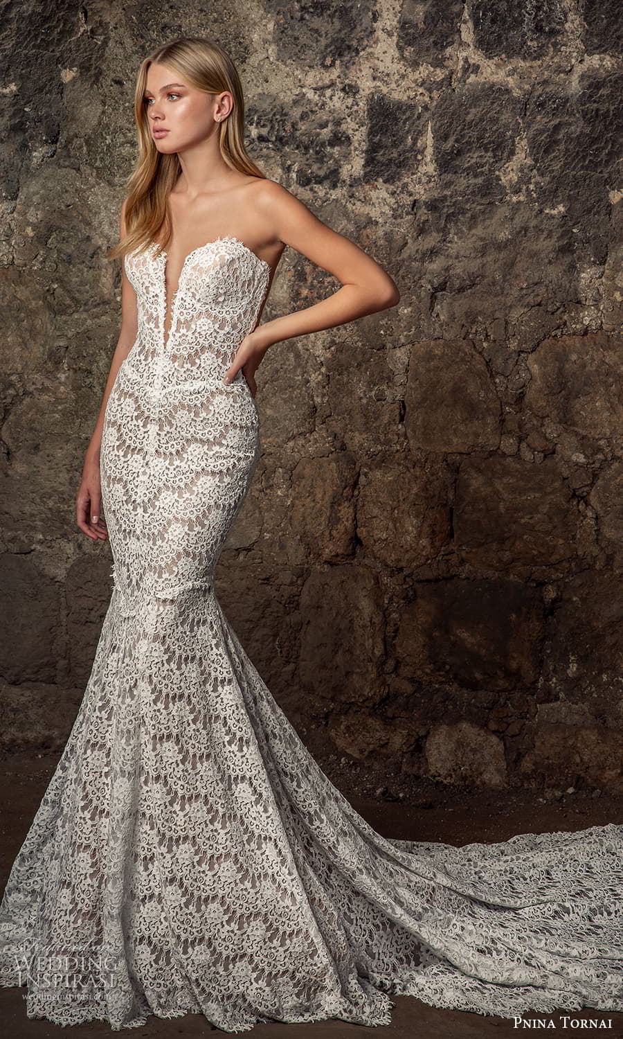 pnina tornai 2021 bridal strapless split sweetheart neckline fully embellished lace fit flare mermaid wedding dress chapel train (18) mv