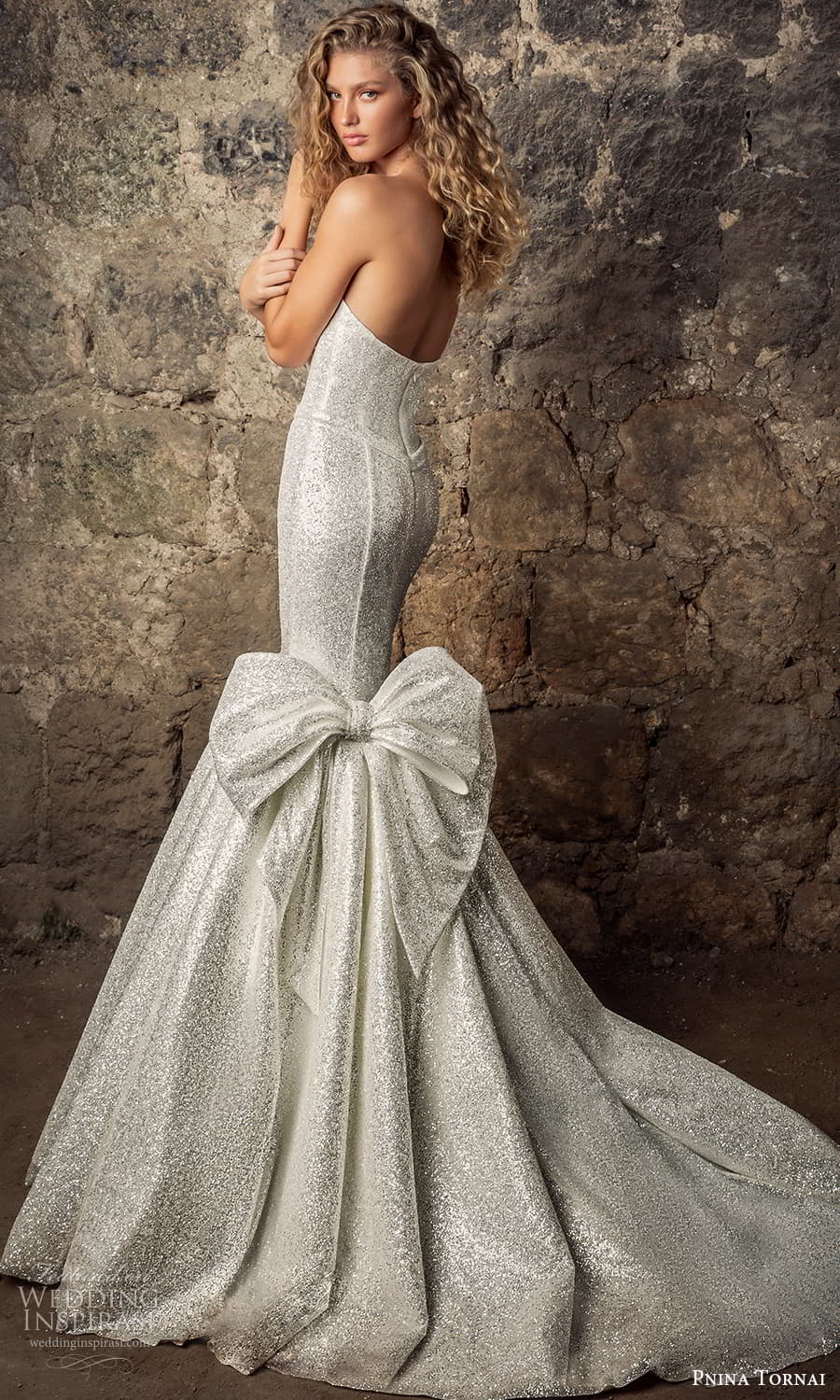 pnina tornai 2021 bridal strapless sweetheart neckline fully embellished fit flare mermaid wedding dress chapel train (15) bv pnina tornai 2021 bridal strapless sweetheart neckline fully embellished fit flare mermaid wedding dress chapel train (15) bv