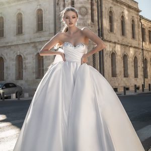 pnina tornai 2022 love bridal collection featured on wedding inspirasi thumbnail