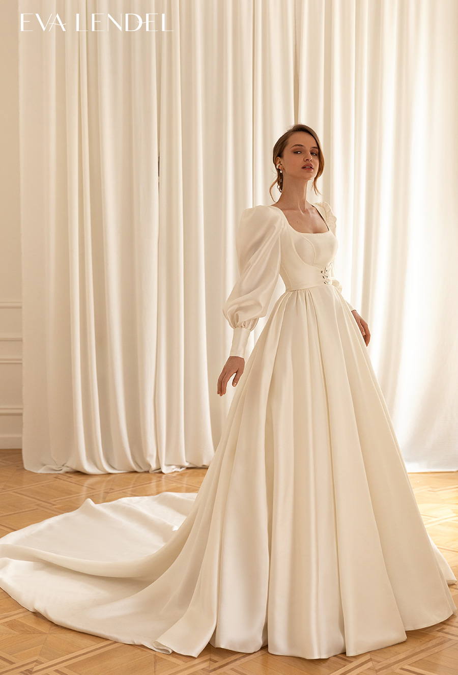 eva lendel 2022 bridal long bishop sleeves square neckline simple minimalist elegant a line wedding dress covered back chapel train (mary) mv