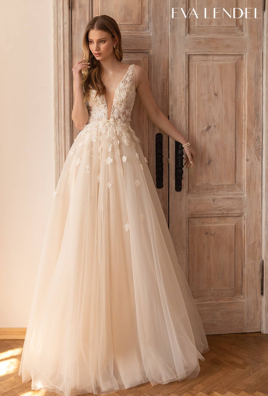 eva lendel 2022 bridal sleeveless with strap deep v neck heavily embellished bodice romantic blush a line wedding dress v back sweep train (solomia) mv