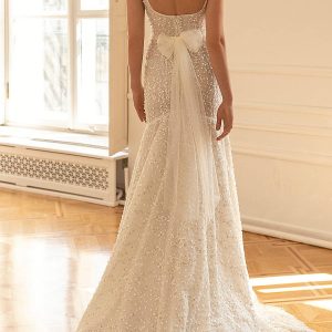 eva lendel 2022 bridal sleeveless with strap square neckline full embellishment elegant trumpet wedding dress ribbon square back medium train (calabria) bv