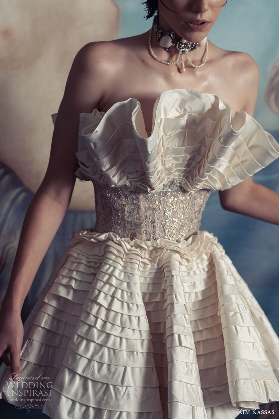 kim kassa couture fall 2022 bridal strapless crumb catcher neckline full embellishment above the knee short wedding dress (12) zv kim kassa couture fall 2022 bridal strapless crumb catcher neckline full embellishment above the knee short wedding dress (12) zv