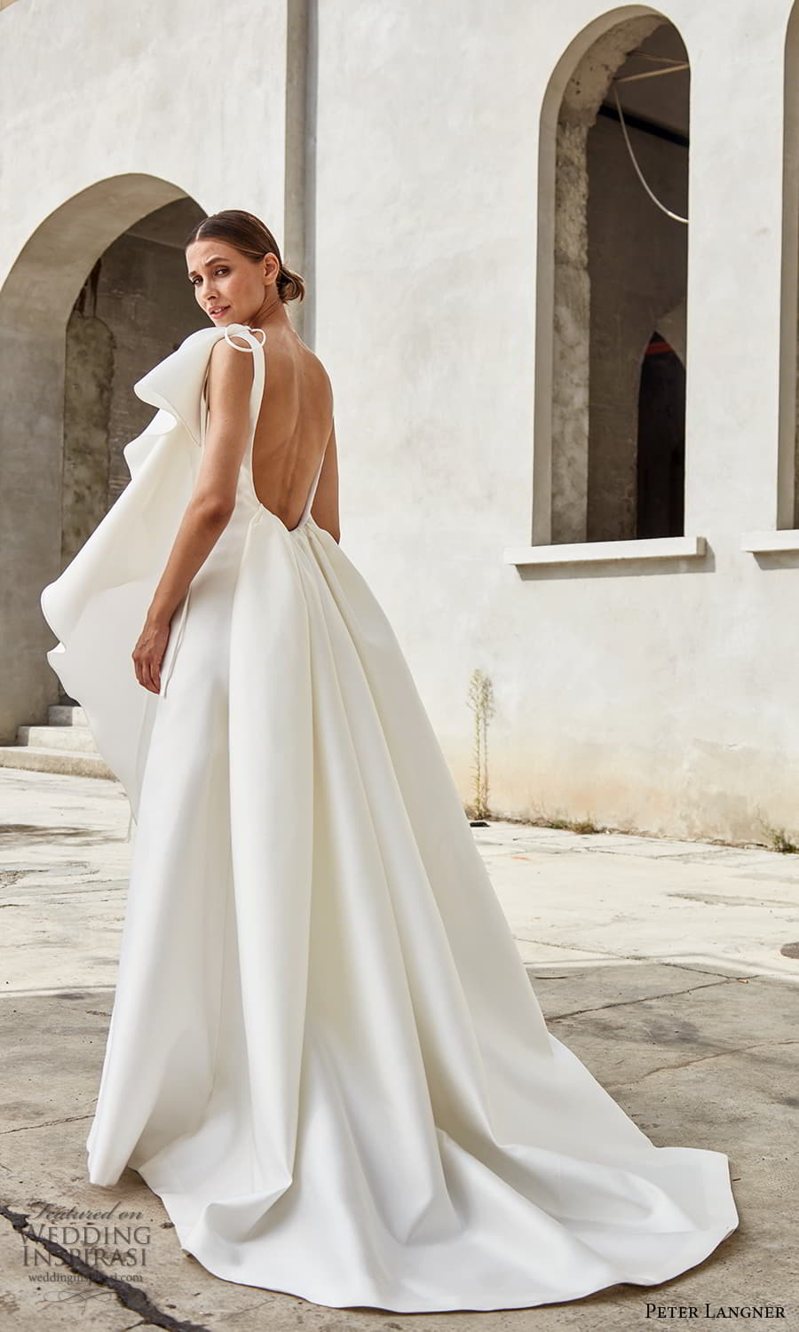 peter langner spring 2022 bridal asymmetric sleeveless jewel neckline clean minimalist a line tent wedding dress chapel train scoop back (8) bv