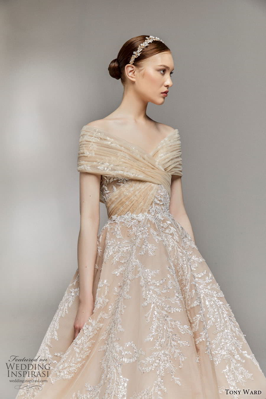 tony ward spring 2023 bridal short sleeve surplice neckline embellished bodice a line ball gown wedding dress chapel train (5) zv