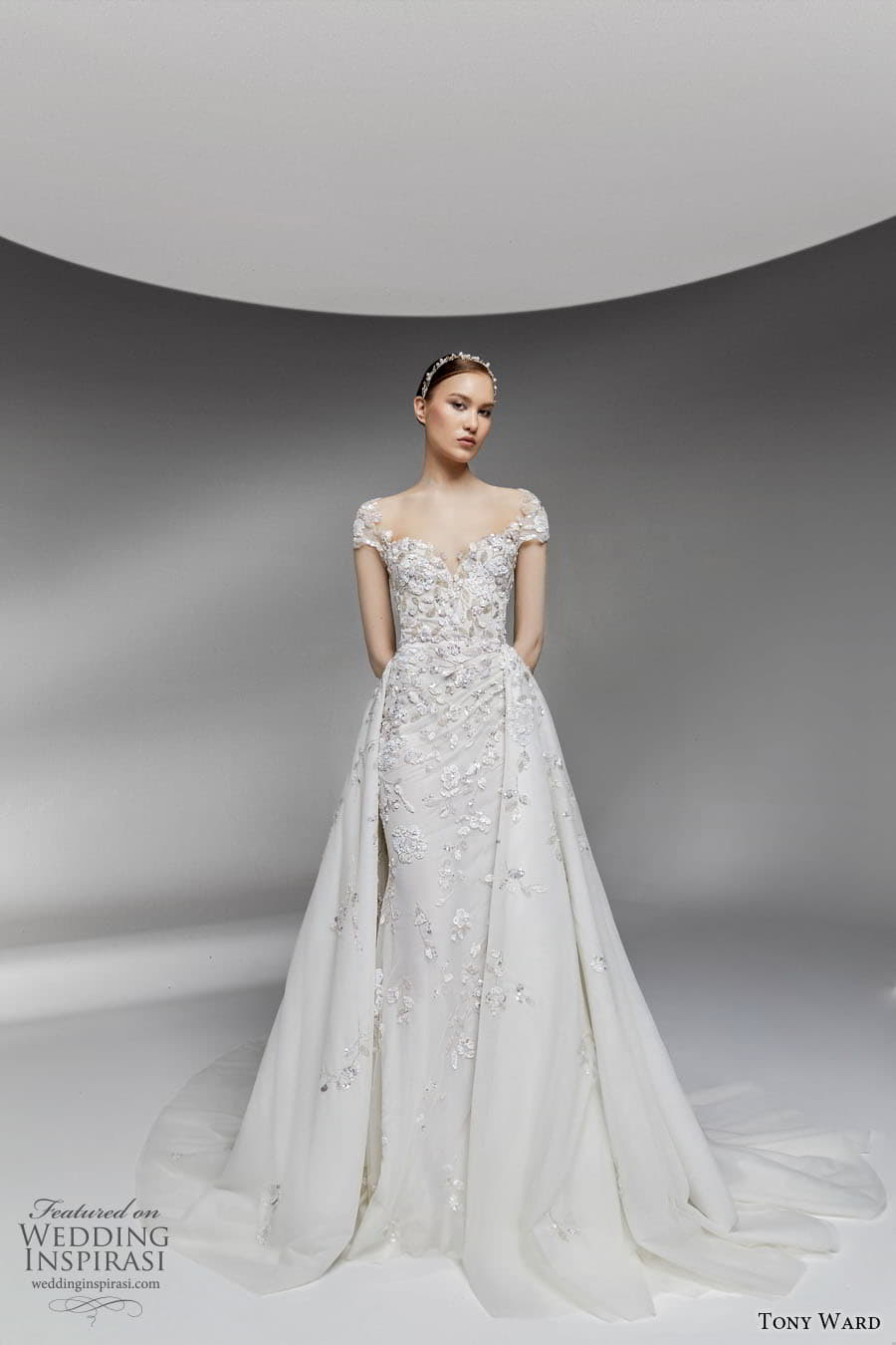 tony ward spring 2023 bridal short sleeve sweetheart queen anne neckline fully embellished a line wedding dress chapel train (4) mv