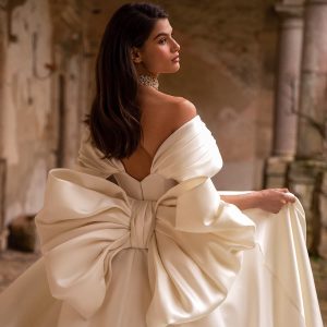 eva lendel 2023 bridal collection featured on wedding inspirasi thumbnail