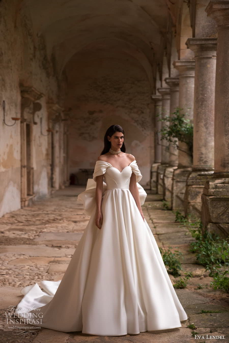 Off The Shoulder Ball Gown Wedding Dress With Corset Back With Bow |  Kleinfeld Bridal