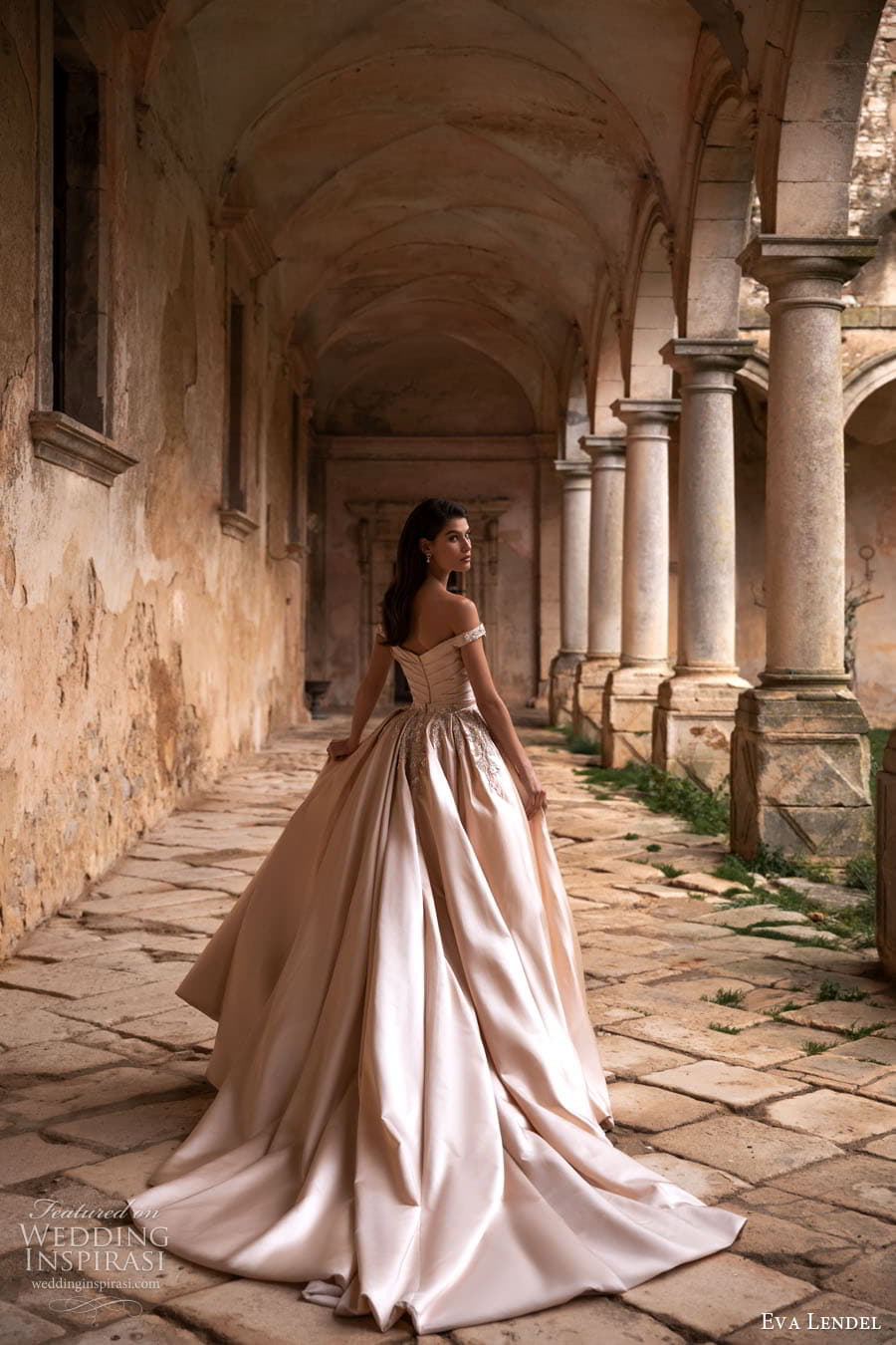 eva lendel 2023 bridal off shoulder strap semi sweetheart neckline ruched bodice clean minimalist sheat wedding dress a line overskirt chapel train (4) eva lendel 2023 bridal off shoulder strap semi sweetheart neckline ruched bodice clean minimalist sheat wedding dress a line overskirt chapel train (4)