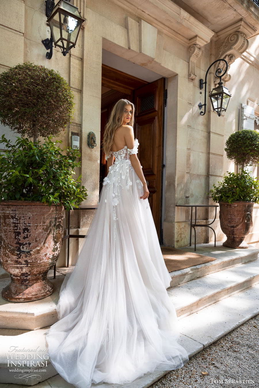 tom sebastien spring 2023 bridal long puff sleeve strapless sweetheart lace fit flare sheath mermaid wedding dress chapel train mallory 1