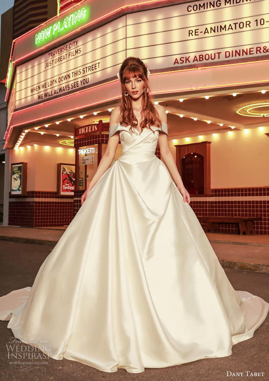 dany tabet 2022 bridal strap sleeveless strapless sweetheart straight across v neckline romantic minimalist a line ball gown wedding dress chapel train alain front dany tabet 2022 bridal strap sleeveless strapless sweetheart straight across v neckline romantic minimalist a line ball gown wedding dress chapel train alain front