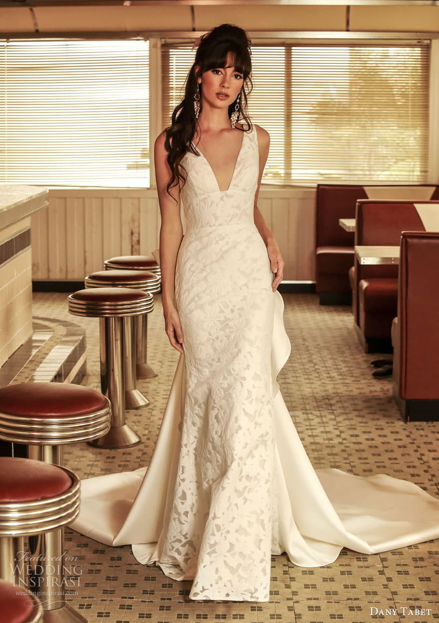 dany tabet 2022 bridal strap sleeveless strapless sweetheart straight across v neckline romantic minimalist a line ball gown wedding dress chapel train cybil front dany tabet 2022 bridal strap sleeveless strapless sweetheart straight across v neckline romantic minimalist a line ball gown wedding dress chapel train cybil front