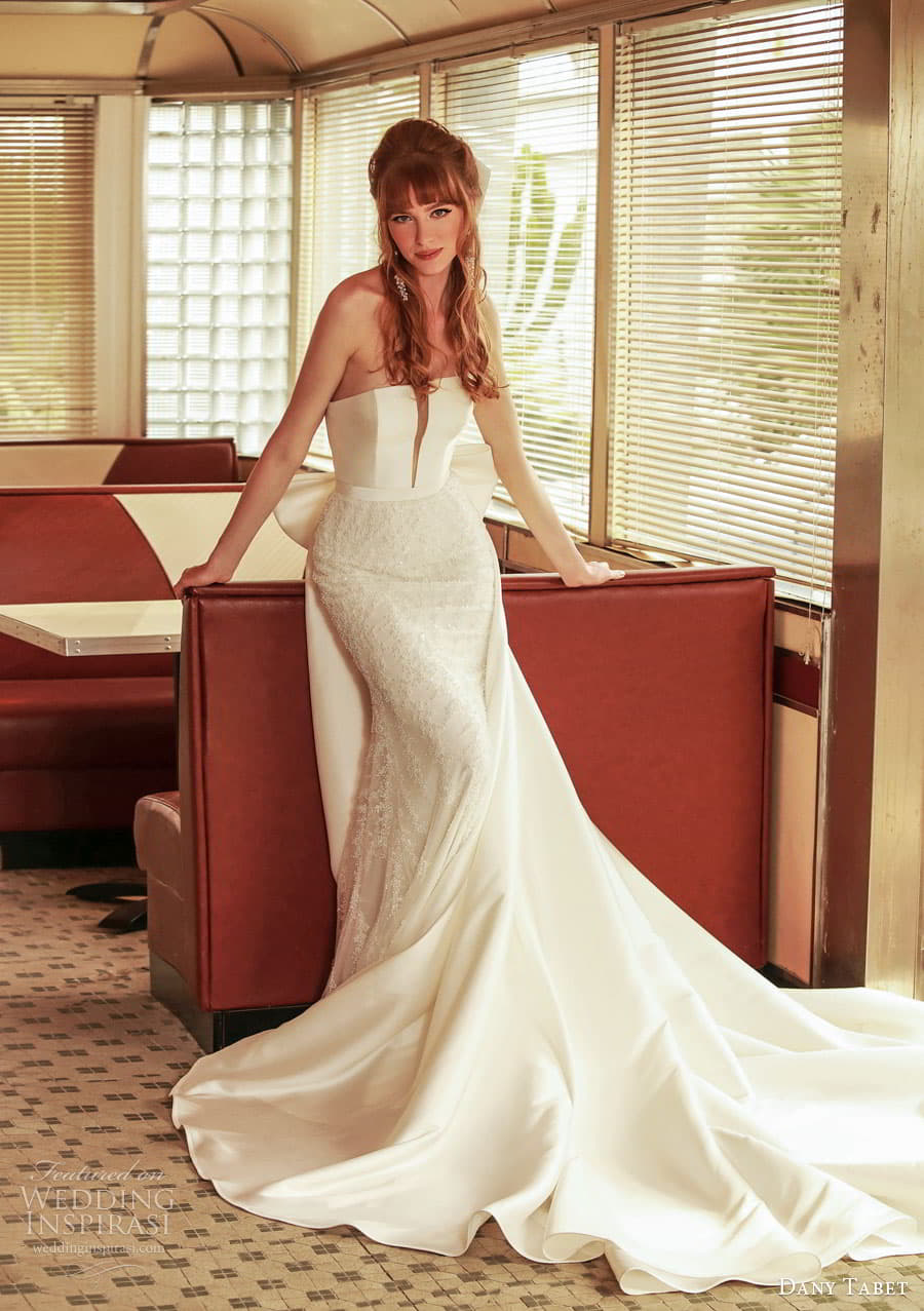 dany tabet 2022 bridal strap sleeveless strapless sweetheart straight across v neckline romantic minimalist a line ball gown wedding dress chapel train etta front dany tabet 2022 bridal strap sleeveless strapless sweetheart straight across v neckline romantic minimalist a line ball gown wedding dress chapel train etta front