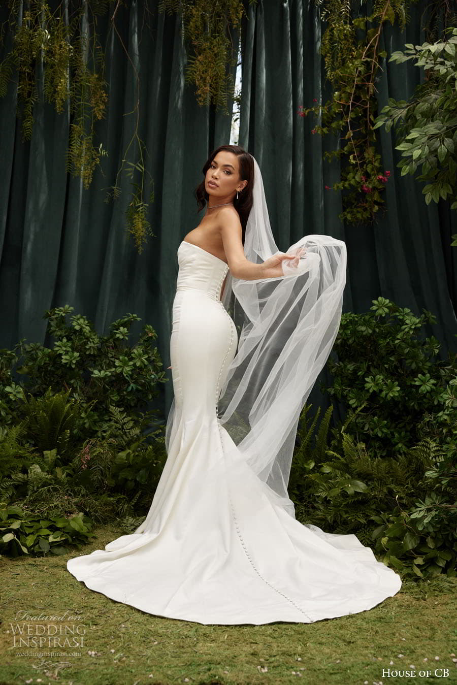 house of cb 2022 bridal detached sleeve sleeveless strapless sweetheart neckline sexy sheath mermaid wedding dress chapel train 05 82