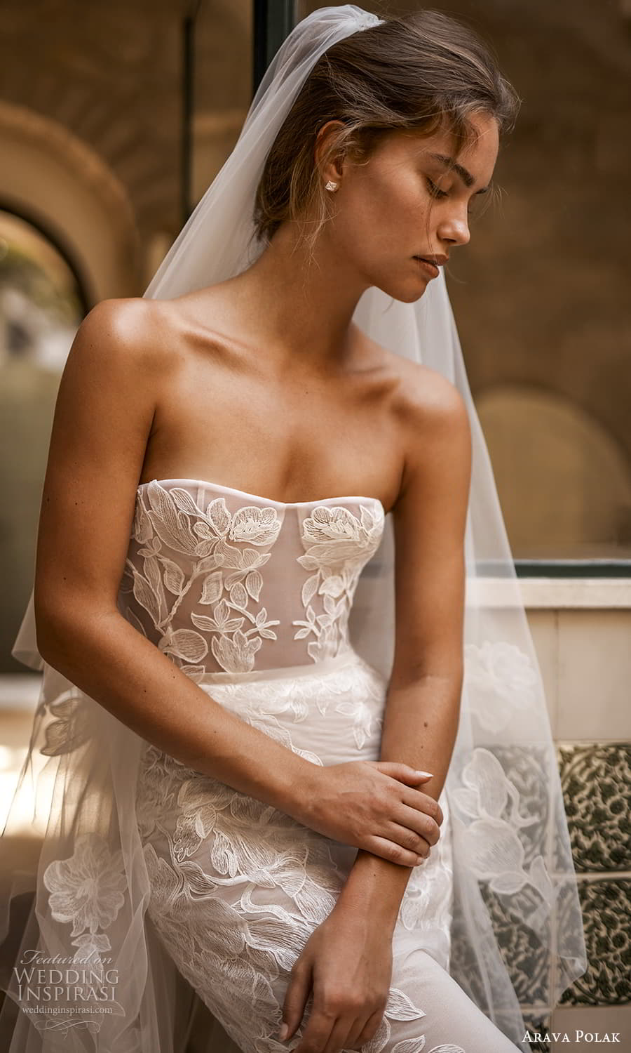 arava polak fall 2023 bridal strapless sweetheart neckline sheath wedding dress chapel train (6) mv